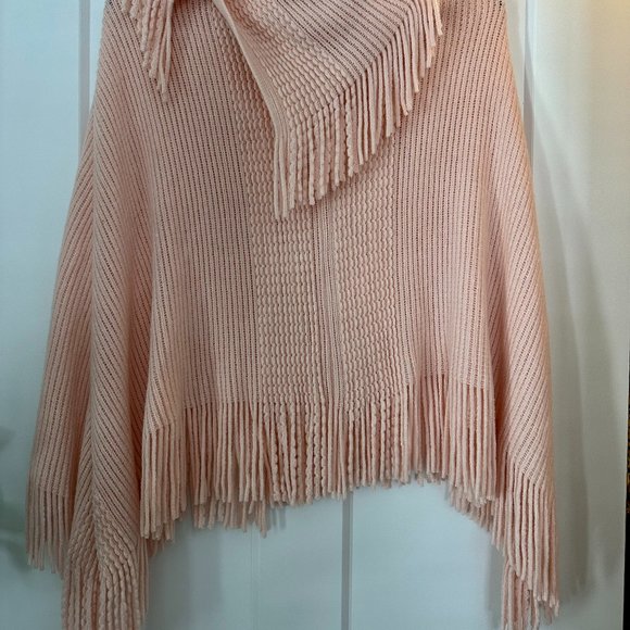 PINK SWEATER (NEW WITH TAGS) - Picture 2 of 2